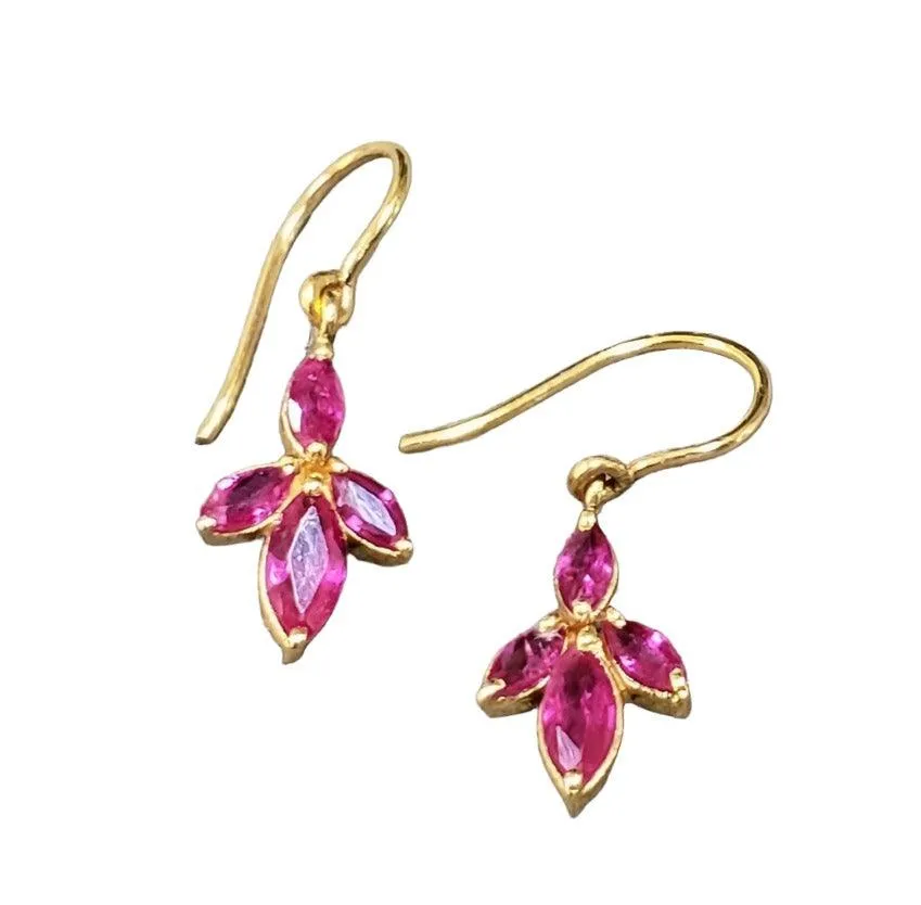 18k Flower Gold Ruby Earrings Beautiful