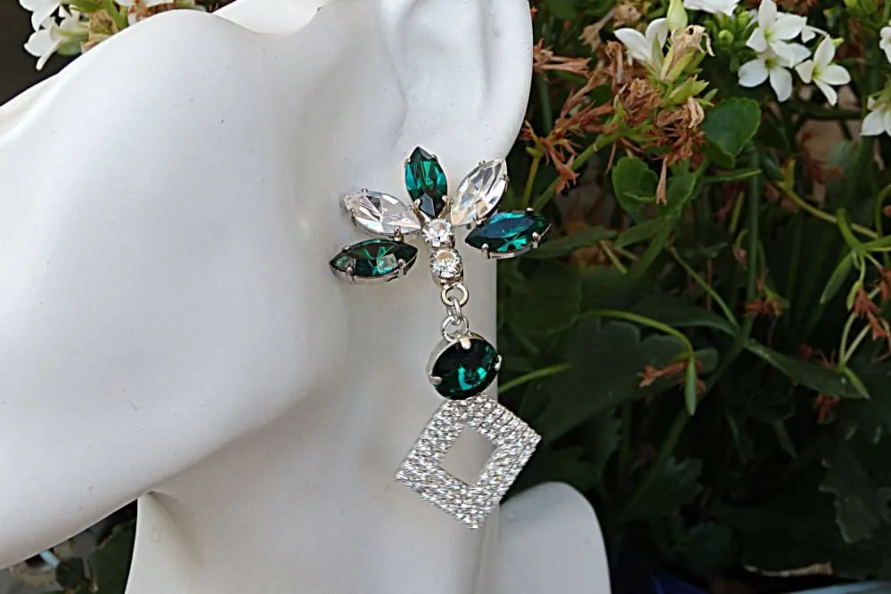 Cluster dangle earrings