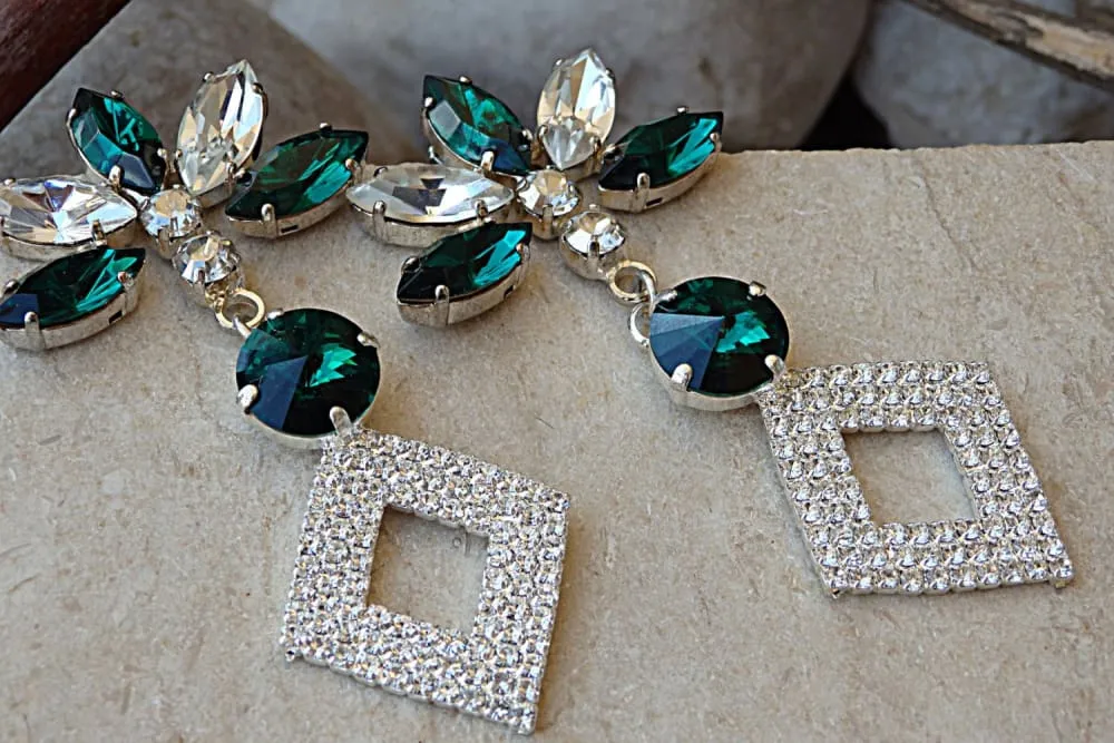 Cluster dangle earrings