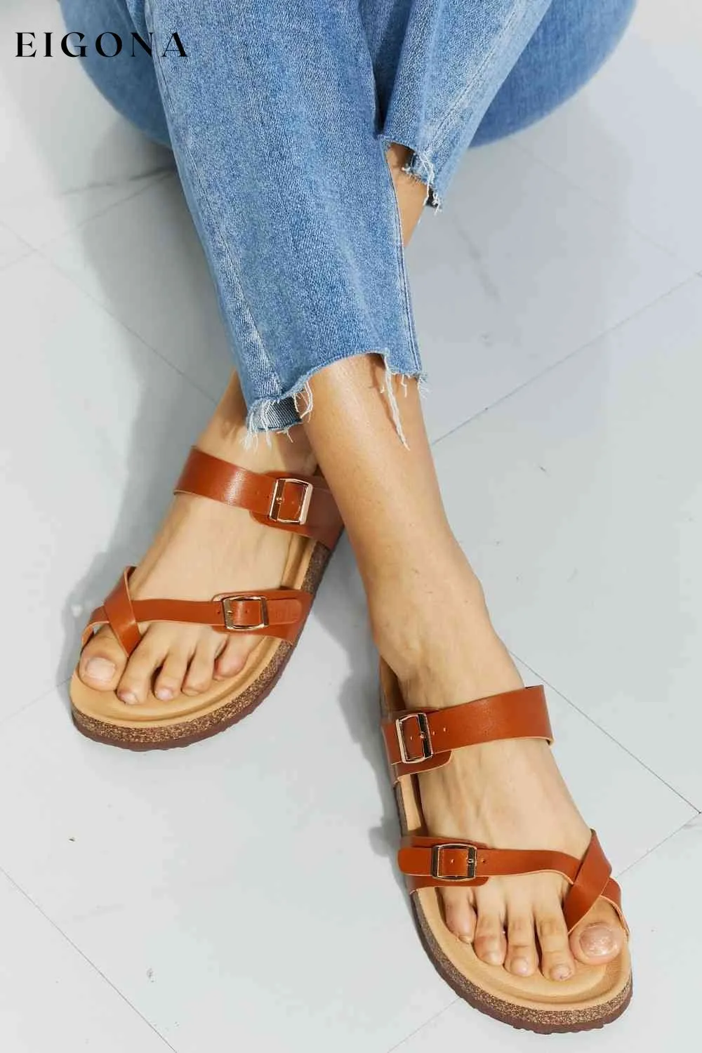 Coastal Escape Toe Ring Footbed Slide Sandal