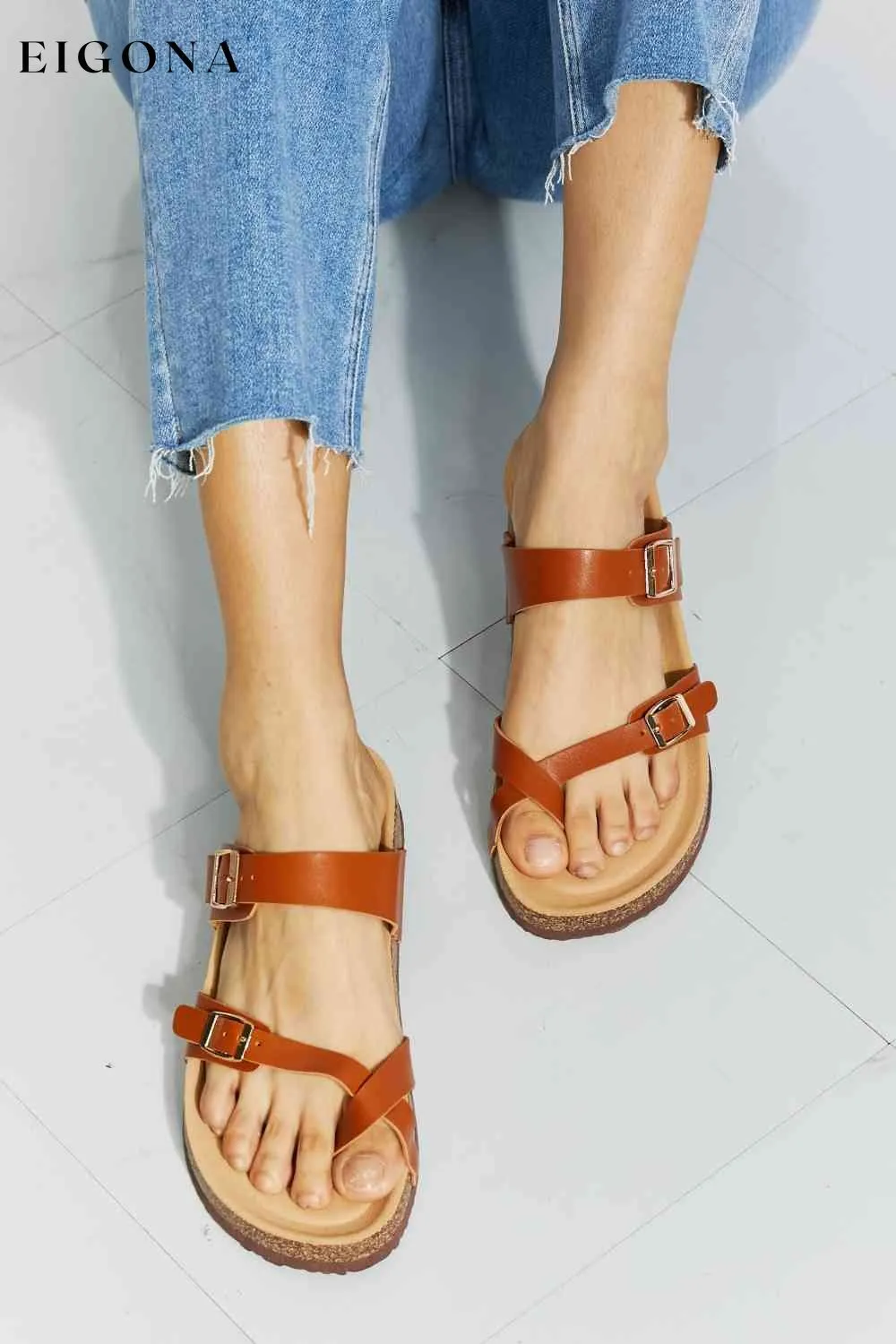 Coastal Escape Toe Ring Footbed Slide Sandal