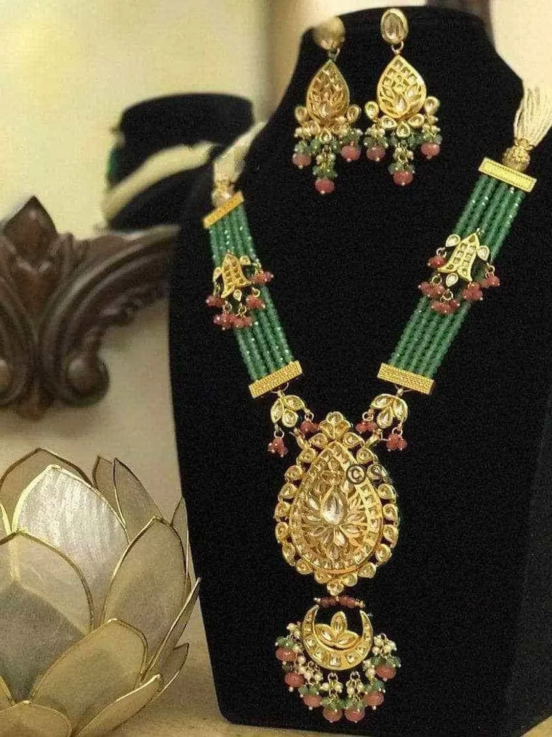 Drop Pendant Hanging Chandbali Set