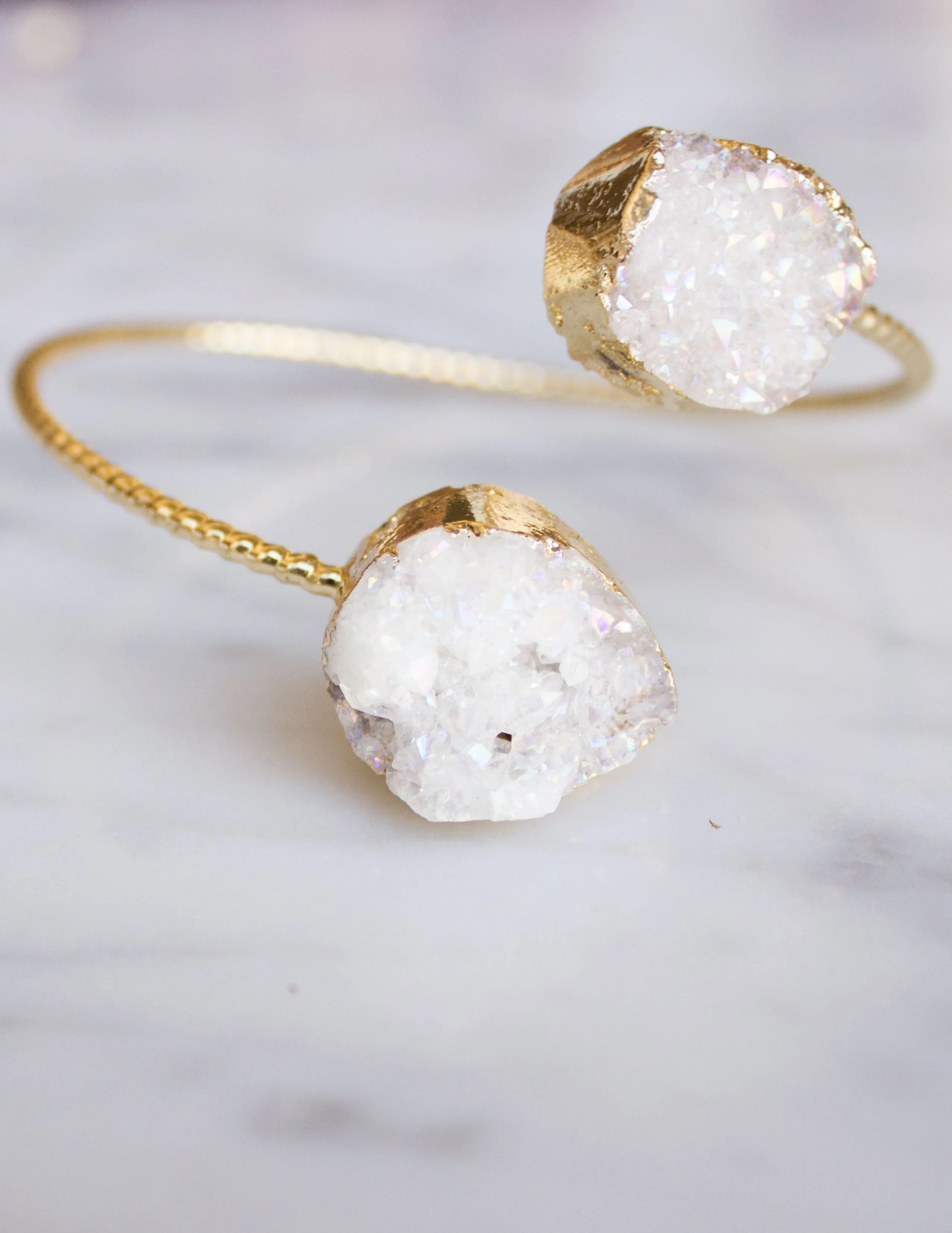 DRUZY QUARTZ BRACELET- WHITE