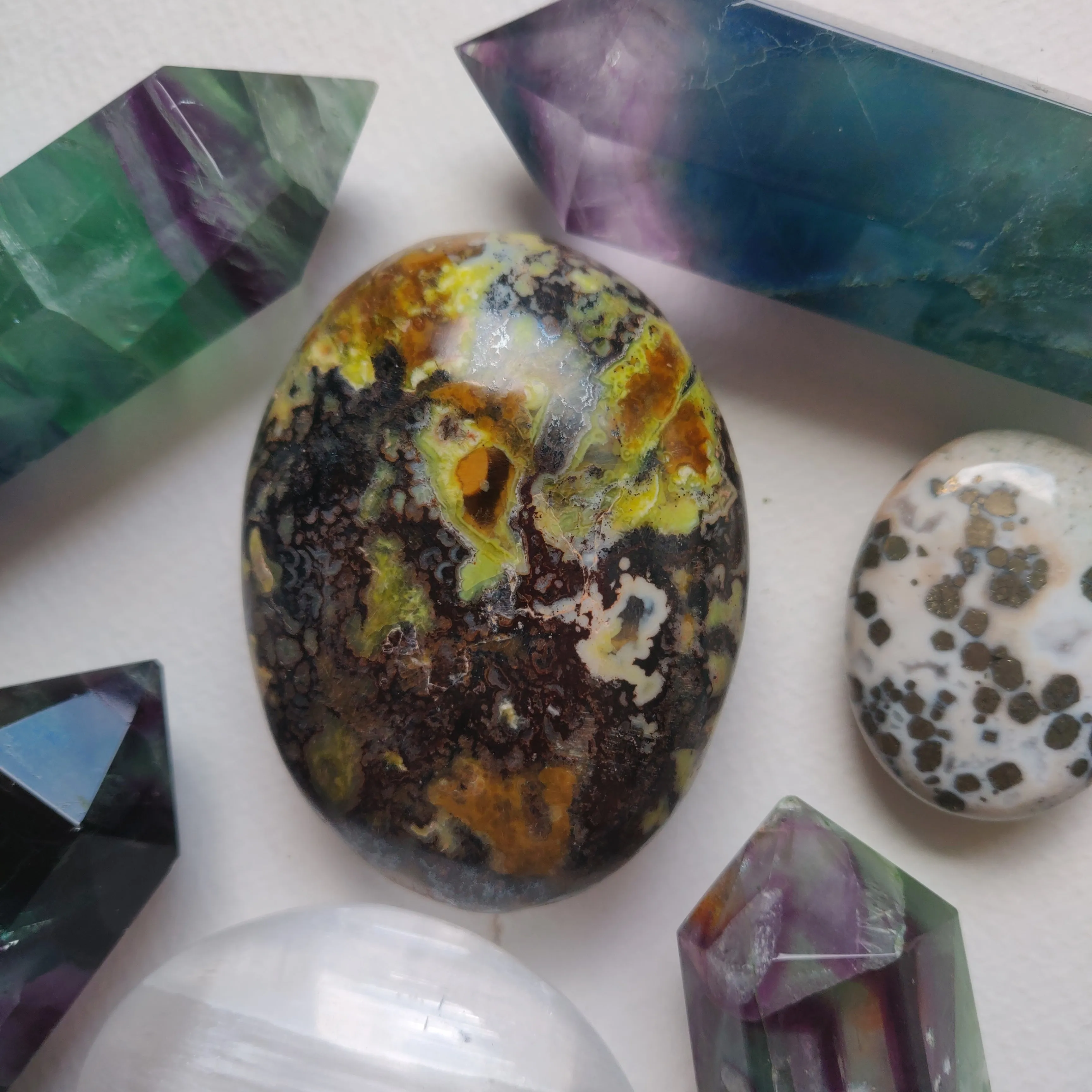 Matrix Green Opal Palm Stone (#1)