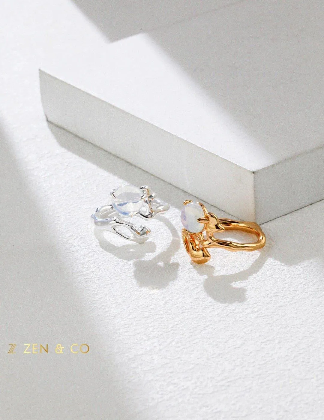 MAYA Grey Moonstone friendship ring